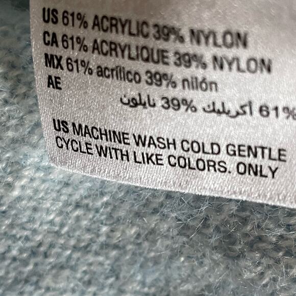 Bar III White Blue Ombre Knit V-neck Cardigan Sweater size Medium New with Tags - Picture 8 of 10